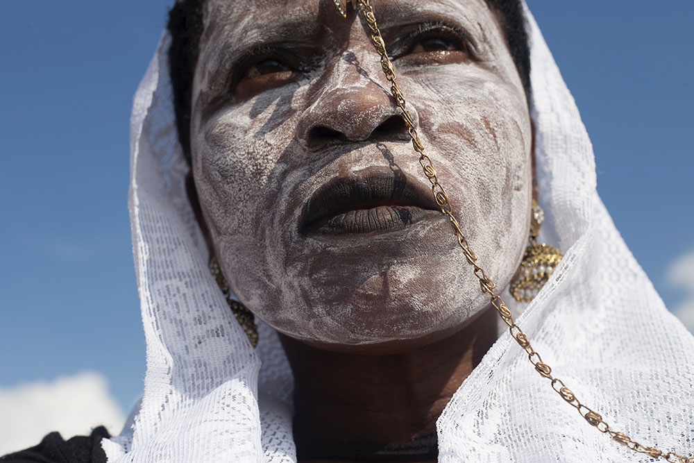 Lindeka Qampi: Untitled 1
